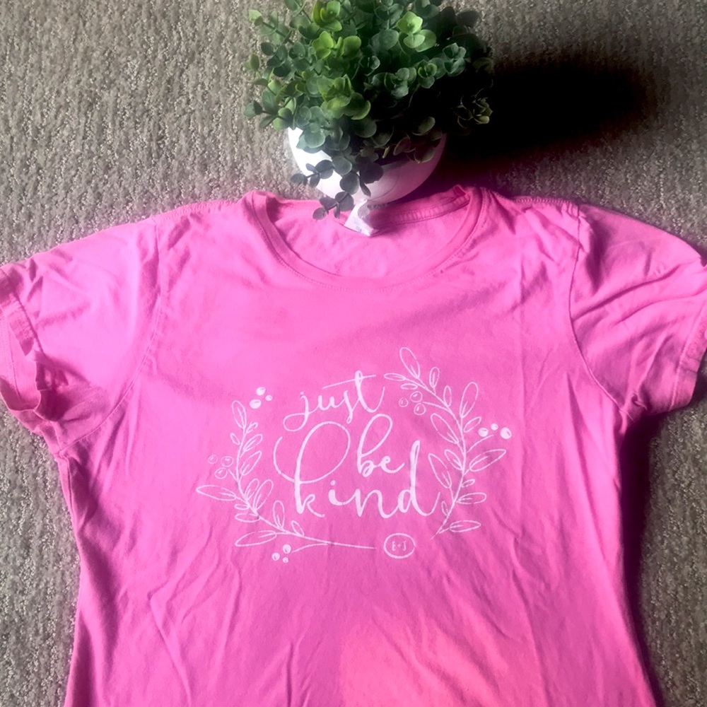 “Just Be Kind” Ellie + Jared tee